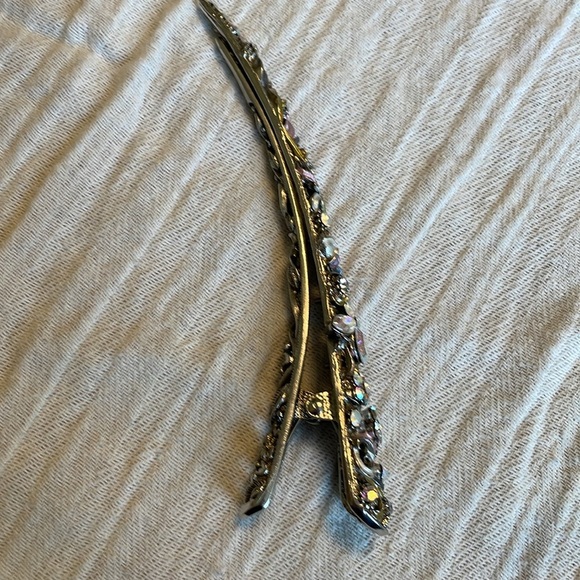 Ornate sparkly hair clip - Picture 3 of 3